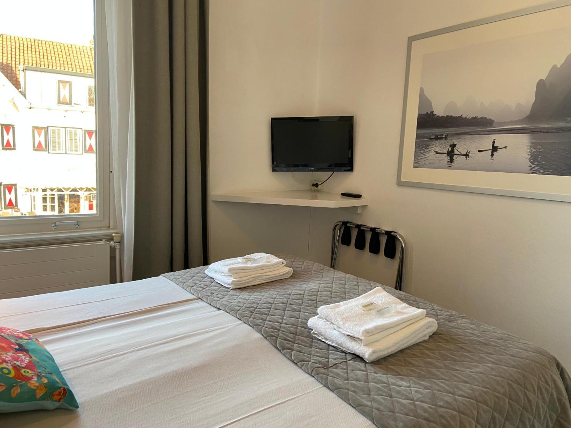 Dijkstra Hotels Bergen Extérieur photo